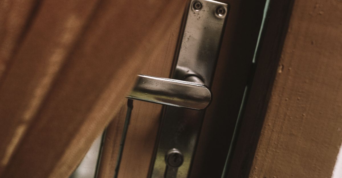 door security hardware — Elkins Park Locksmith