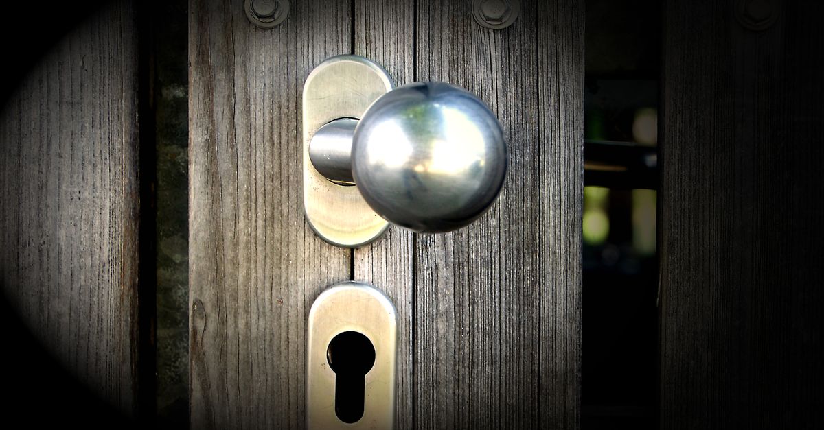 front door lock key — Elkins Park Locksmith